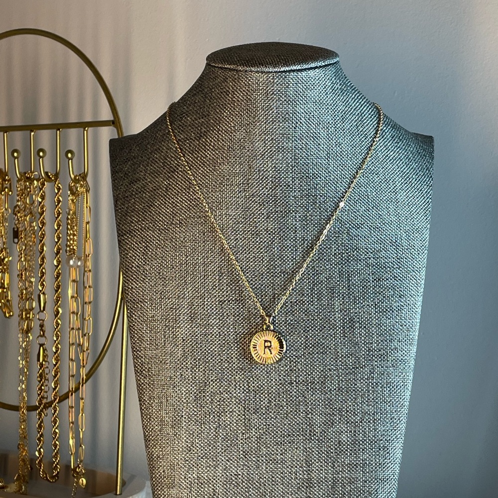 Alpha Coin Necklace - Letter R in Gold - Picture 6 of 8